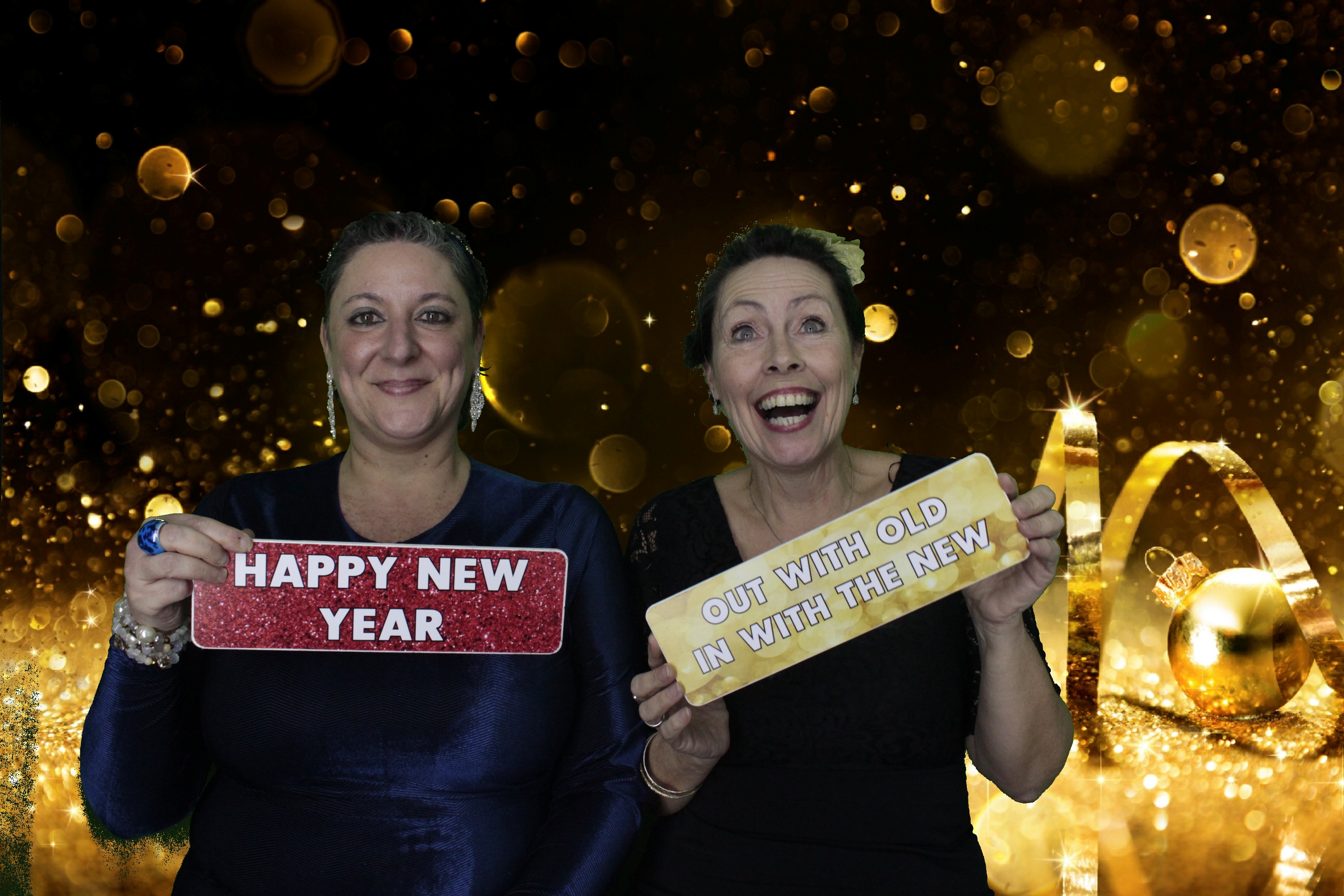 NYE Party | View more photos from the event at gallery.myphotoboothexperience.co.uk/u/MyPhotoBoothExperienceLtd/NYE-Party